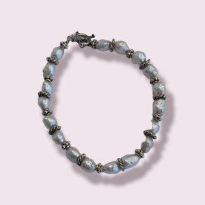 Faux Pearl Beaded Silver Tone Bracelet 7" Fashion Jewelry Vintage Looking